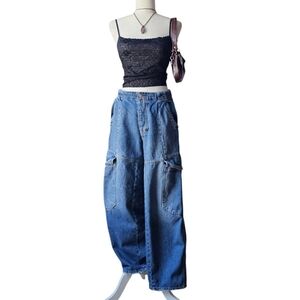 We The Free Wide Leg Cargo Jeans - Size Small